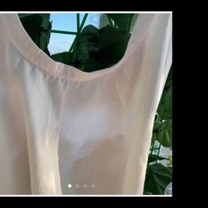 White colored, Cropped neck tie halter top